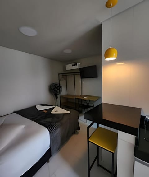 Bed, TV and multimedia, Photo of the whole room