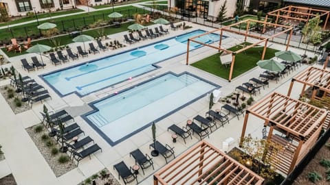 IRIE Living Brand New Lux 2BR Min Grand Park Apartment in Westfield