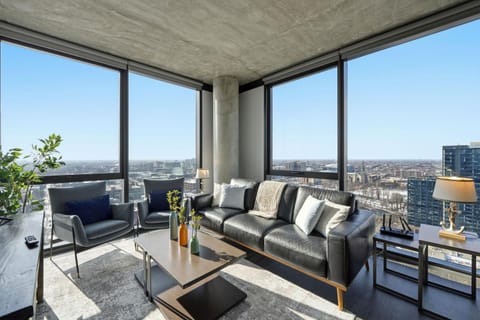 View (from property/room), Balcony/Terrace, Living room, City view