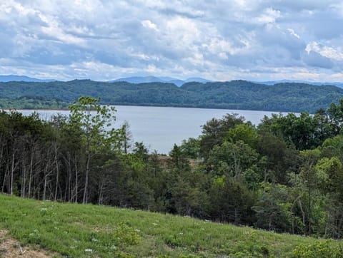 Natural landscape, Lake view, Mountain view
