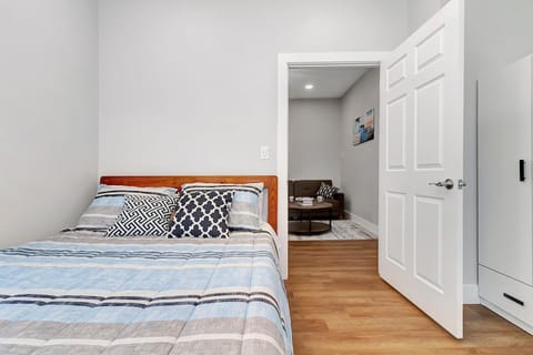 Bed, Bedroom, wardrobe