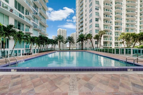 Brickell - modern amenities in the city House in Brickell