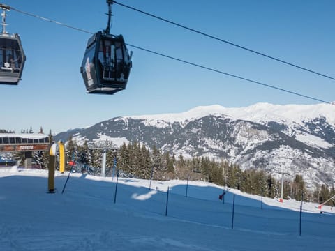 Appartement de luxe avec 2 suites, 6 couchages, piscine intérieure, à Courchevel 1850 - FR-1-830-16 Apartment in Saint-Bon-Tarentaise