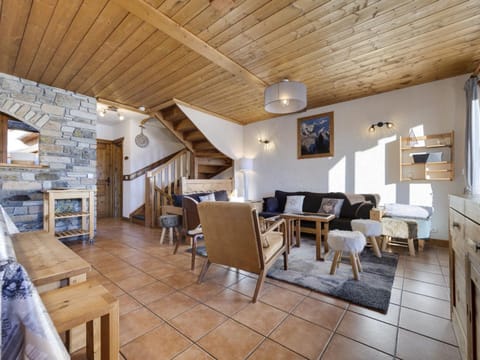 Appartement triplex 12 pers, sud, proche pistes et centre - FR-1-690-35 Apartment in Montvalezan