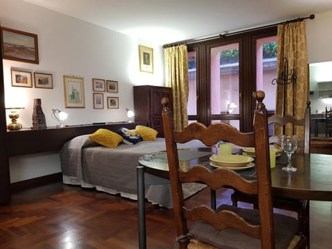 Otelia Apartment in Cremona