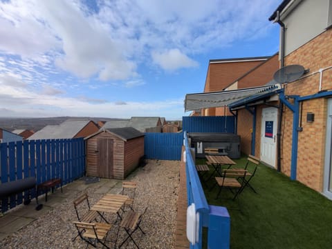 Hot Tub, Garden view