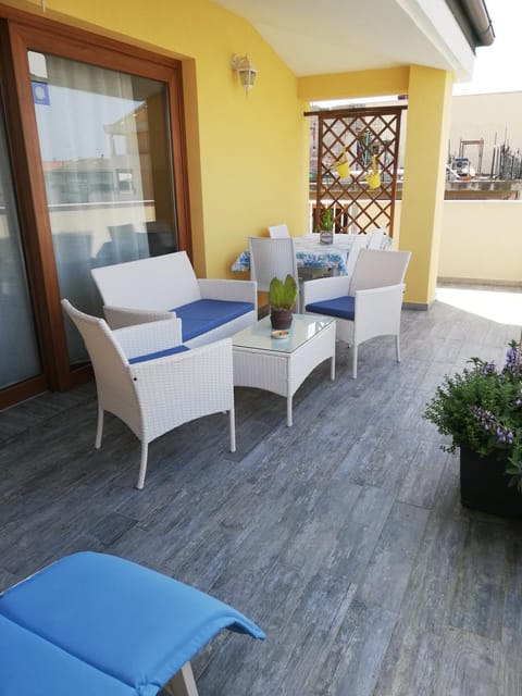 Patio, Balcony/Terrace