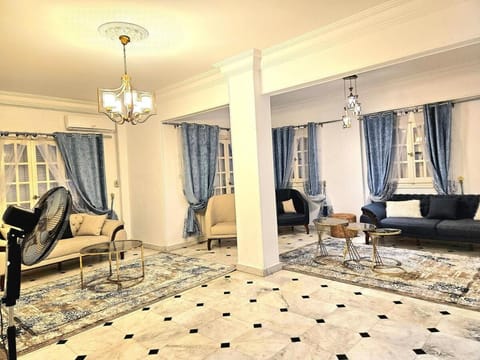 TV and multimedia, Living room, Photo of the whole room, Seating area