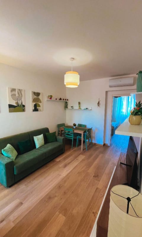 Orizzonte 5 Terre - Stazione Centrale Apartment in La Spezia