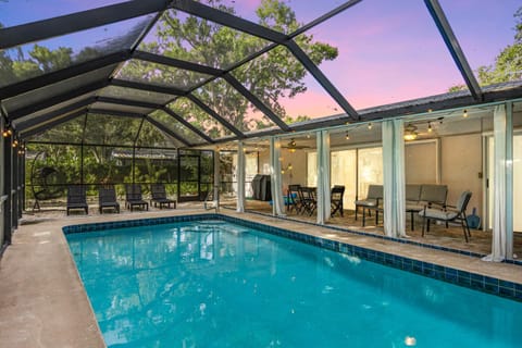 Patio, Pool view, Swimming pool, sunbed