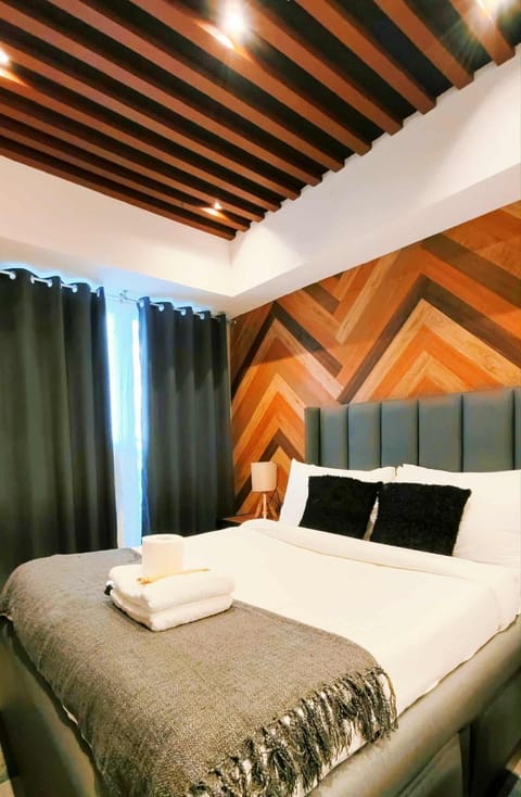 Bed, View (from property/room), View (from property/room), Bedroom