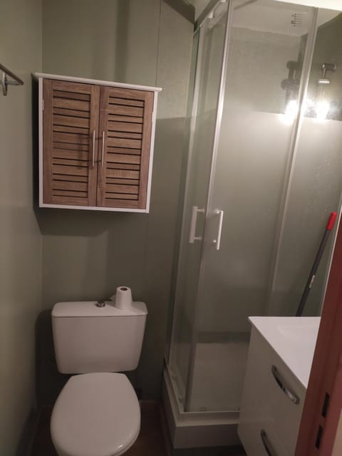 Studette Chaleureuse TOURS Apartment in Joué-lès-Tours