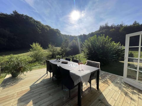 Naturperle midt i skoven, ved sø og eng Villa in Region of Southern Denmark