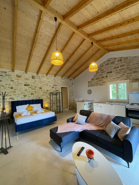 Bed, Seating area, Bedroom