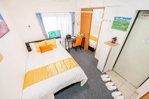 Bed, TV and multimedia, Photo of the whole room, Evening entertainment, Bedroom