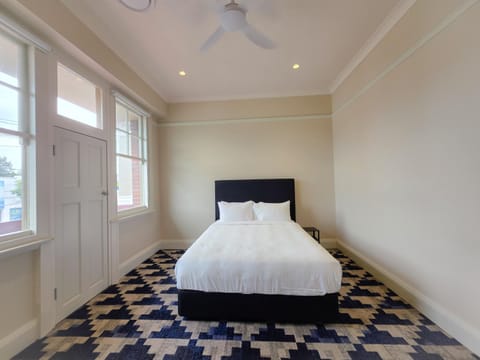 Patio, Bed, Photo of the whole room, Bedroom, wardrobe, air conditioner