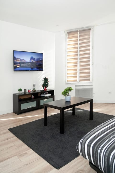 Cosy deux pièces Apartment in Île-de-France