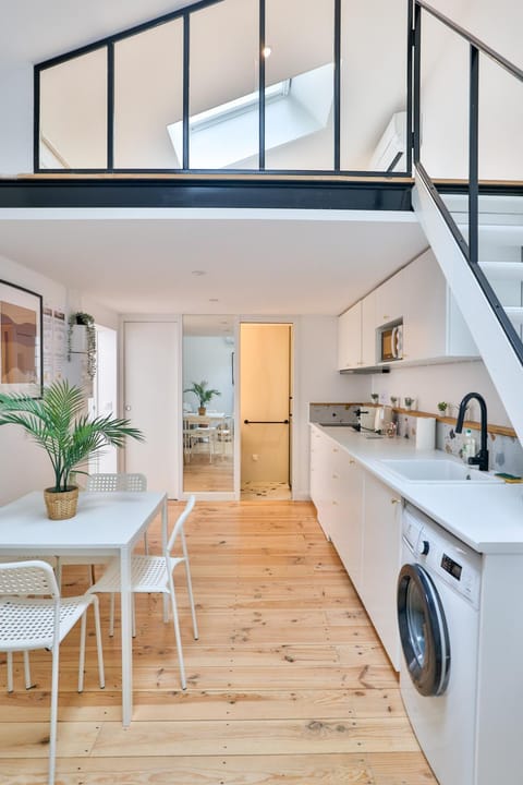 Coffee/tea facilities, Living room, dishwasher, heating, internet, washing machine, kitchen, air conditioner