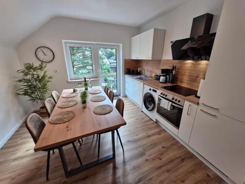 Kitchen or kitchenette, Dining area, dishwasher, oven, stove, toaster