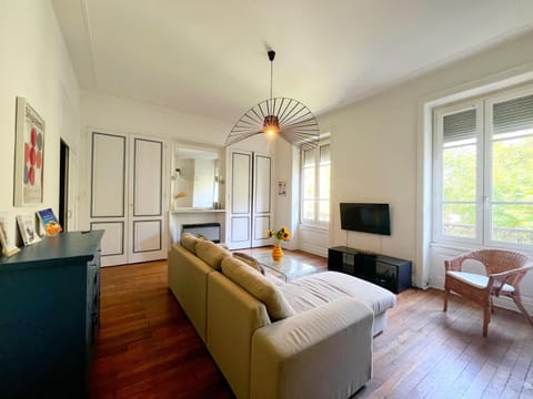 suite Lavanil - Appartement 6 personnes - Check in h24 wifi Apartment in Lyon