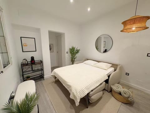 suite Lavanil - Appartement 6 personnes - Check in h24 wifi Apartment in Lyon