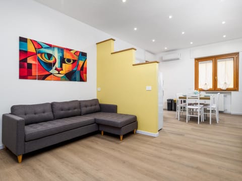 Nenne' Home Apartment in Priora