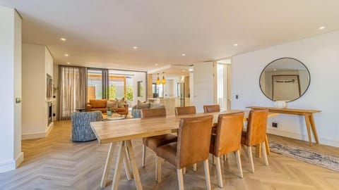 Le Paradis 5 Apartment in Hermanus