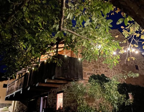 Property building, Facade/entrance, Night, Garden, Balcony/Terrace, Balcony/Terrace, Garden view, pet friendly