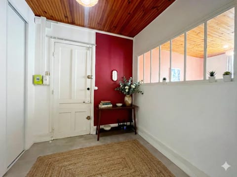 Suite Petite soeur - Appartement 6 & 8 personnes - Check in H24 & Wifi Apartment in Villeurbanne