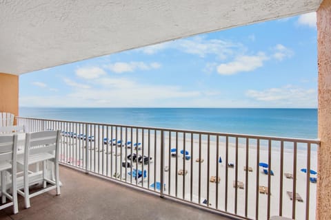 Day, Balcony/Terrace, Seating area, Beach, Sea view