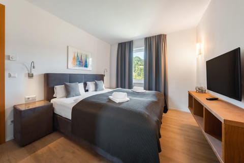 TV and multimedia, Bedroom