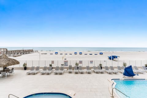 Day, Summer, Seating area, Beach, Swimming pool