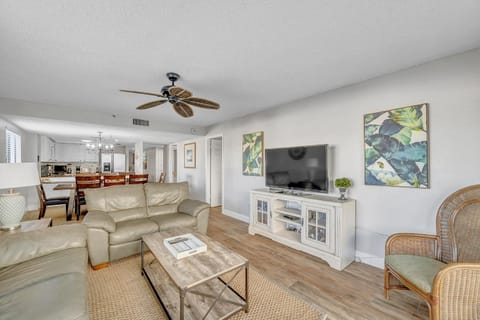 Sand Dollar 112 Apartment in Redington Shores