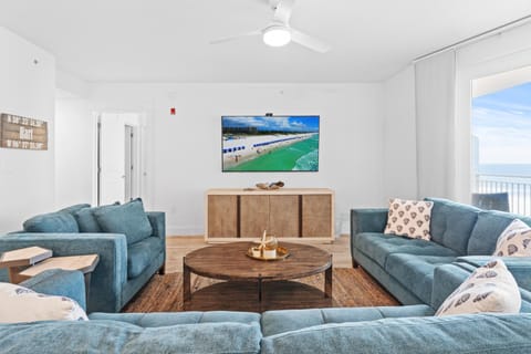 Blu 500 - Stunning with Gulf Views - Free Beach Service Apartment in Okaloosa Island