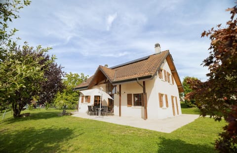 Villa la Ville 7 places Villa in Canton of Vaud