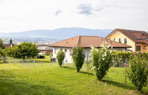 Villa la Ville 7 places Villa in Canton of Vaud