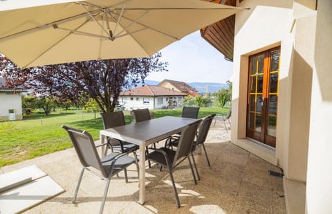 Villa la Ville 7 places Villa in Canton of Vaud