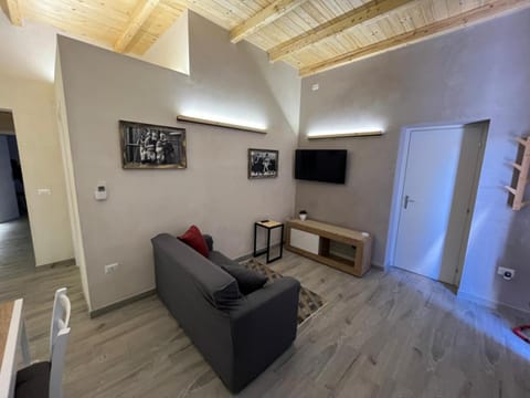Communal lounge/ TV room, TV and multimedia