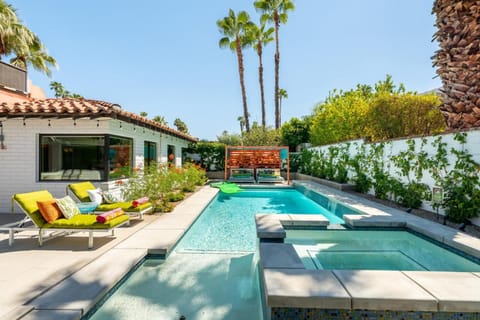 Swimming pool, Swimming pool