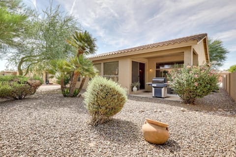 Pool Access Oakwood Home in Sun Lakes House in Sun Lakes
