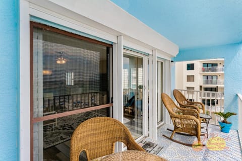 Sand Dollar 302 Apartment in Redington Shores