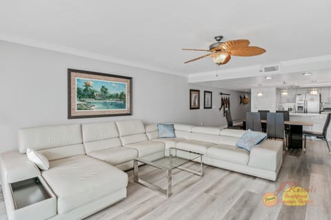 Sand Dollar 402 Apartment in Redington Shores