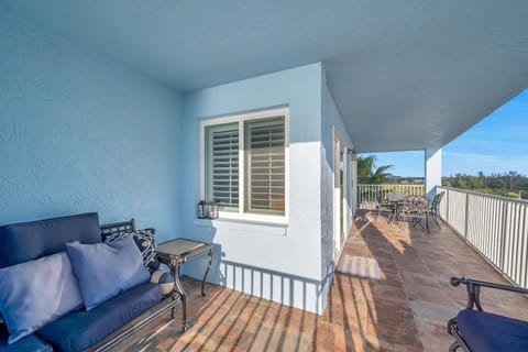 Sand Dollar 401 Apartment in Redington Shores