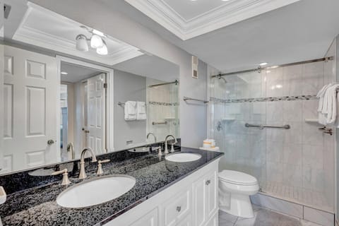 Sand Dollar 412 Apartment in Redington Shores