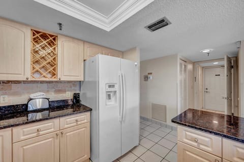 Sand Dollar 412 Apartment in Redington Shores
