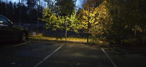 Vantaa ZoneB apartment for one to five persons and 20min by train from Airport and Helsinki City and one car park Apartment in Helsinki