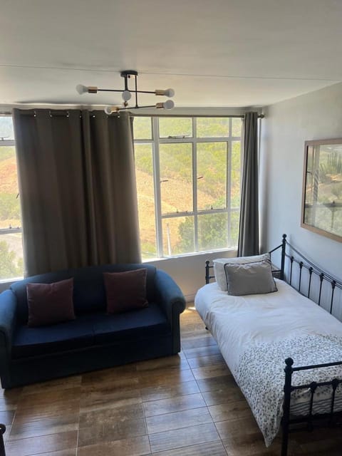 The Mountain Legacy Apartment in Cape Town