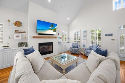 Summer Breeze Previously Holiday Linn home House in Sanibel Island