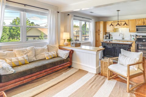 Walk to Shops, Eats and Trails Blowing Rock Escape! Apartment in Blowing Rock