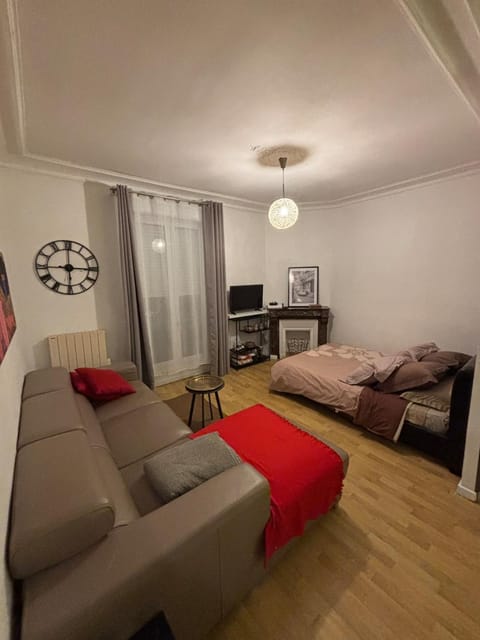 Cozy studio in charming residence Apartment in Paris